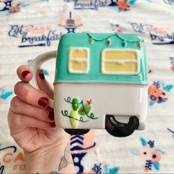 🎄 BOHO Hippie RV Christmas Ceramic Mug ☮️ - Picture 4 of 6